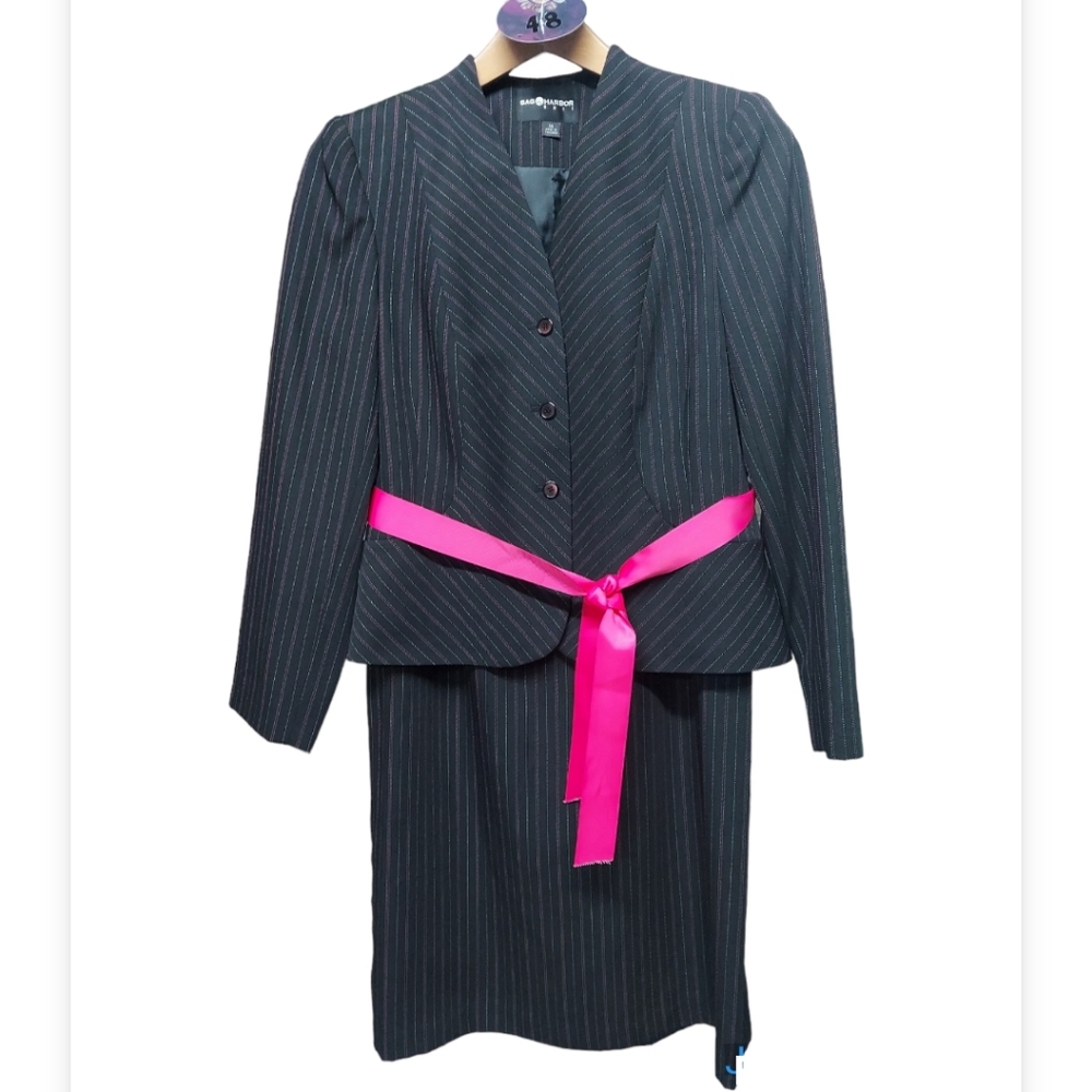 Sag Harbor 2 Piece Pinstriped Career Blazer Skirt Set Contrasting Pink Belt Plus - Picture 4 of 16